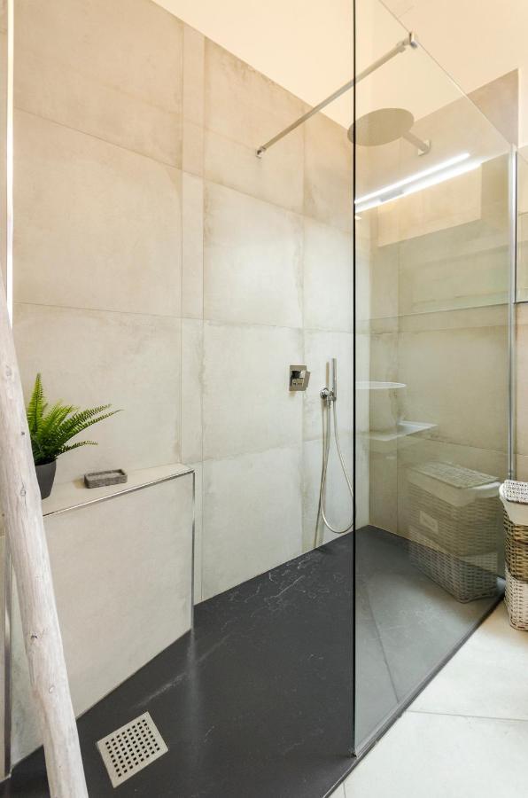 Cartoleria Suite: Spazioso, Moderno E Apartment *