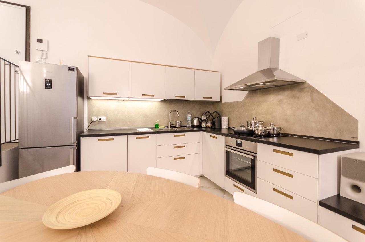 Cartoleria Suite: Spazioso, Moderno E Apartment Bologna