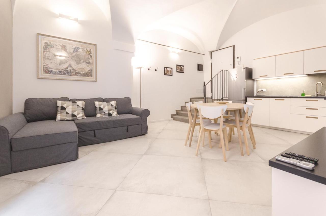 Cartoleria Suite: Spazioso, Moderno E Apartment