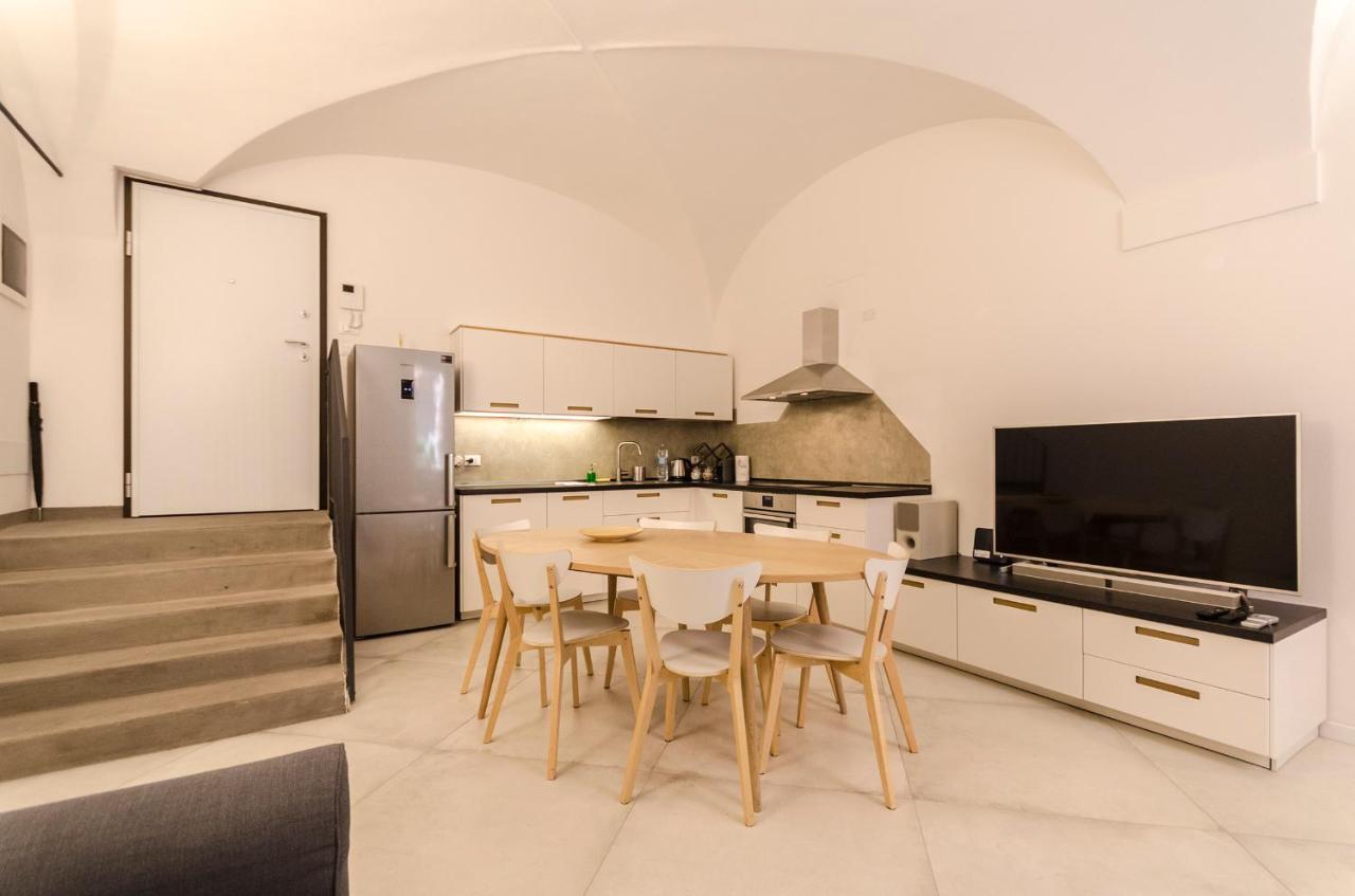 Cartoleria Suite: Spazioso, Moderno E Apartment *
