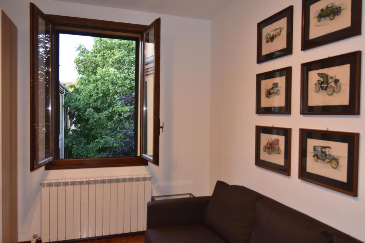 Emilia Apartment *