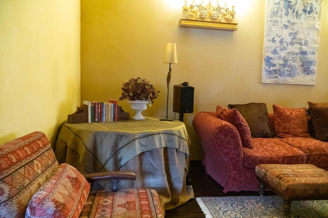 Bohemian Spacious And Loft Apartment Bologna