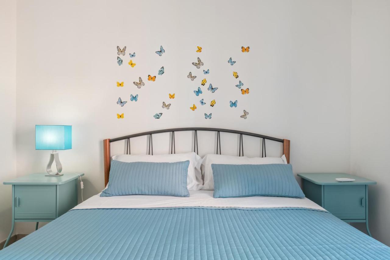 Butterfly * Lippo