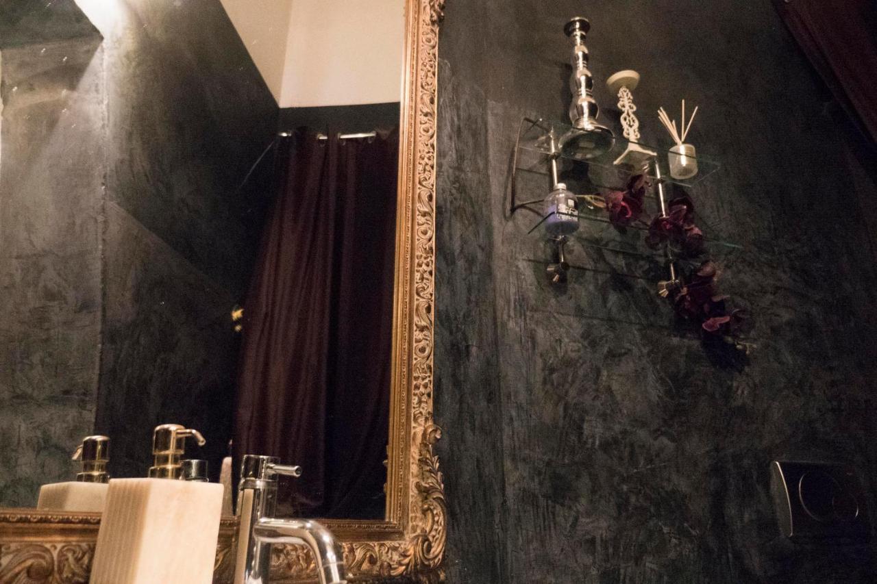 Les Chambres De Amelie Bed & Breakfast *