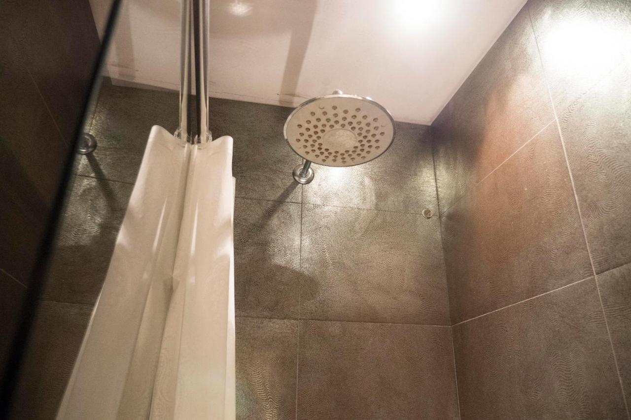 Les Chambres De Amelie Bed & Breakfast