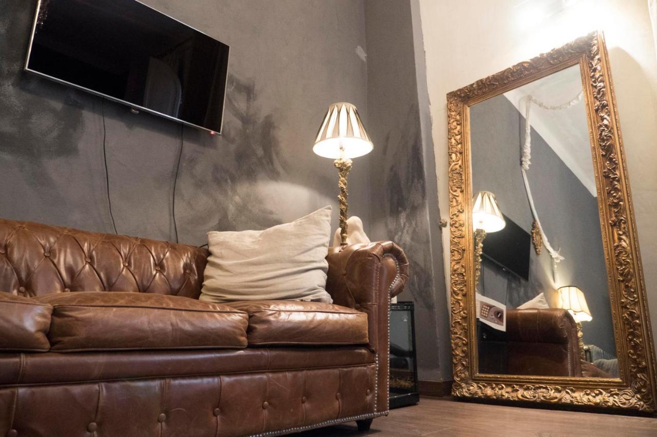 Les Chambres De Amelie Bed & Breakfast *