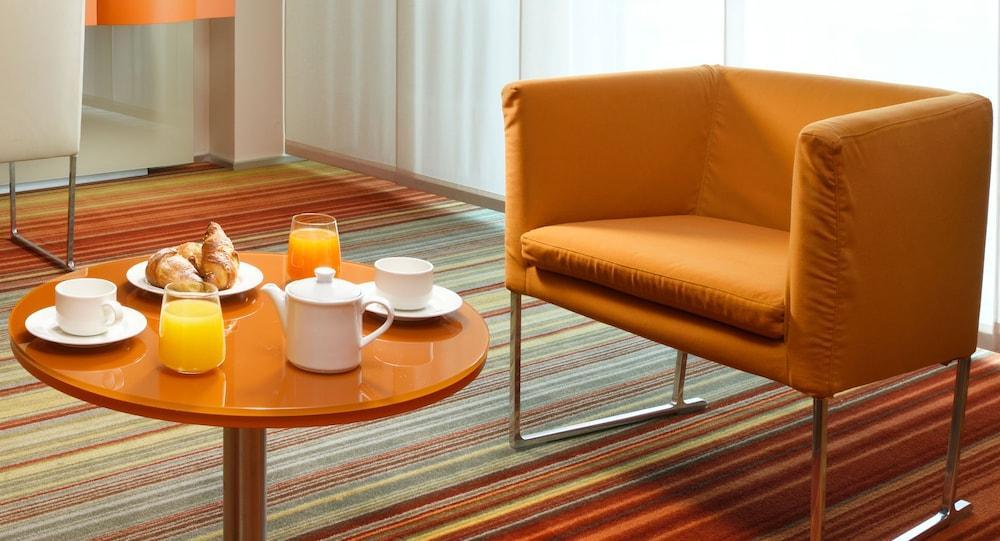 Unahotels Centro Hotel 4*