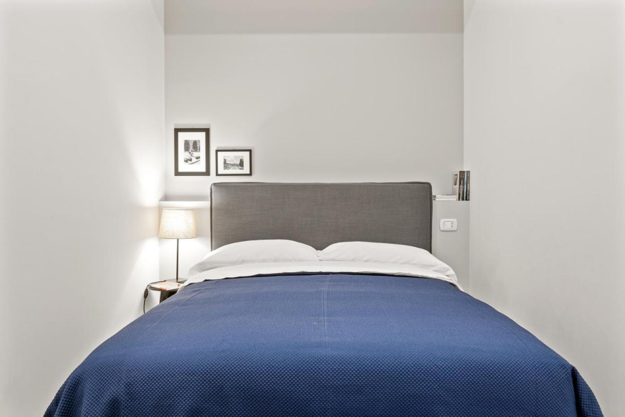 Piazza Maggiore White Apartment