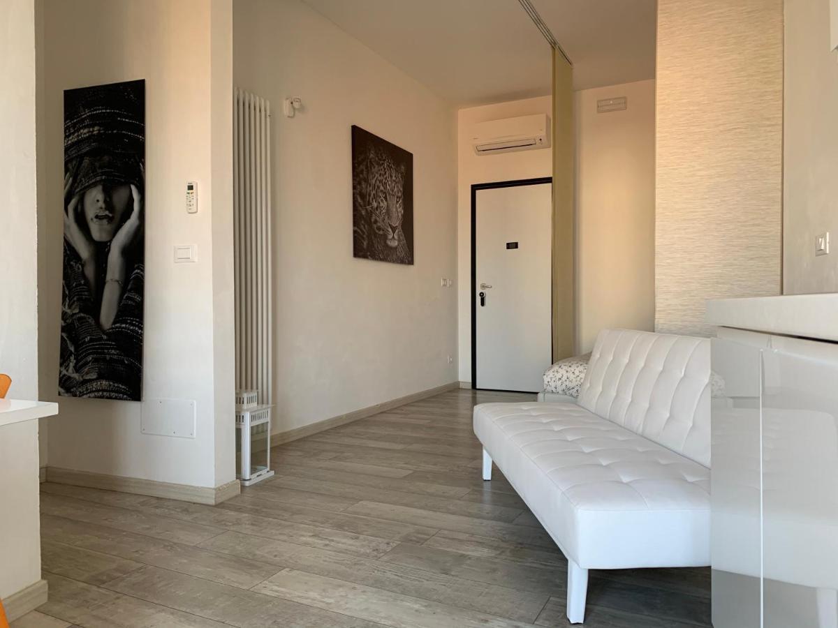 Stayinbologna 3 Apartment *