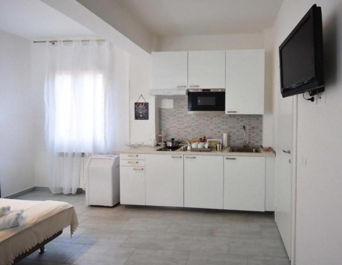 3-tourist House Bologna-mansarda - Self Check-in Apartment *