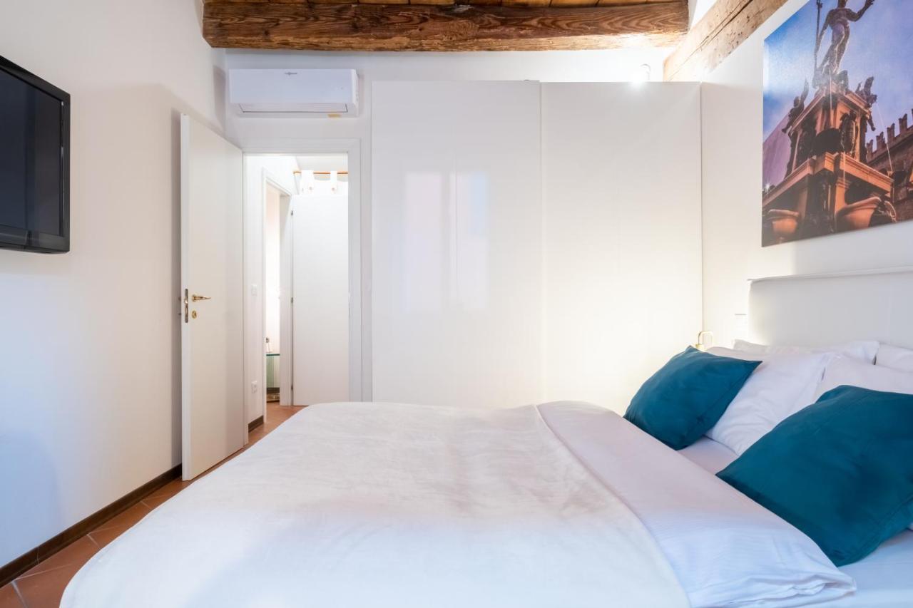 Lo Scrigno Delle 2 Torri! Nel Cuore Del Centro, Vicino A Via Rizzoli Apartment *