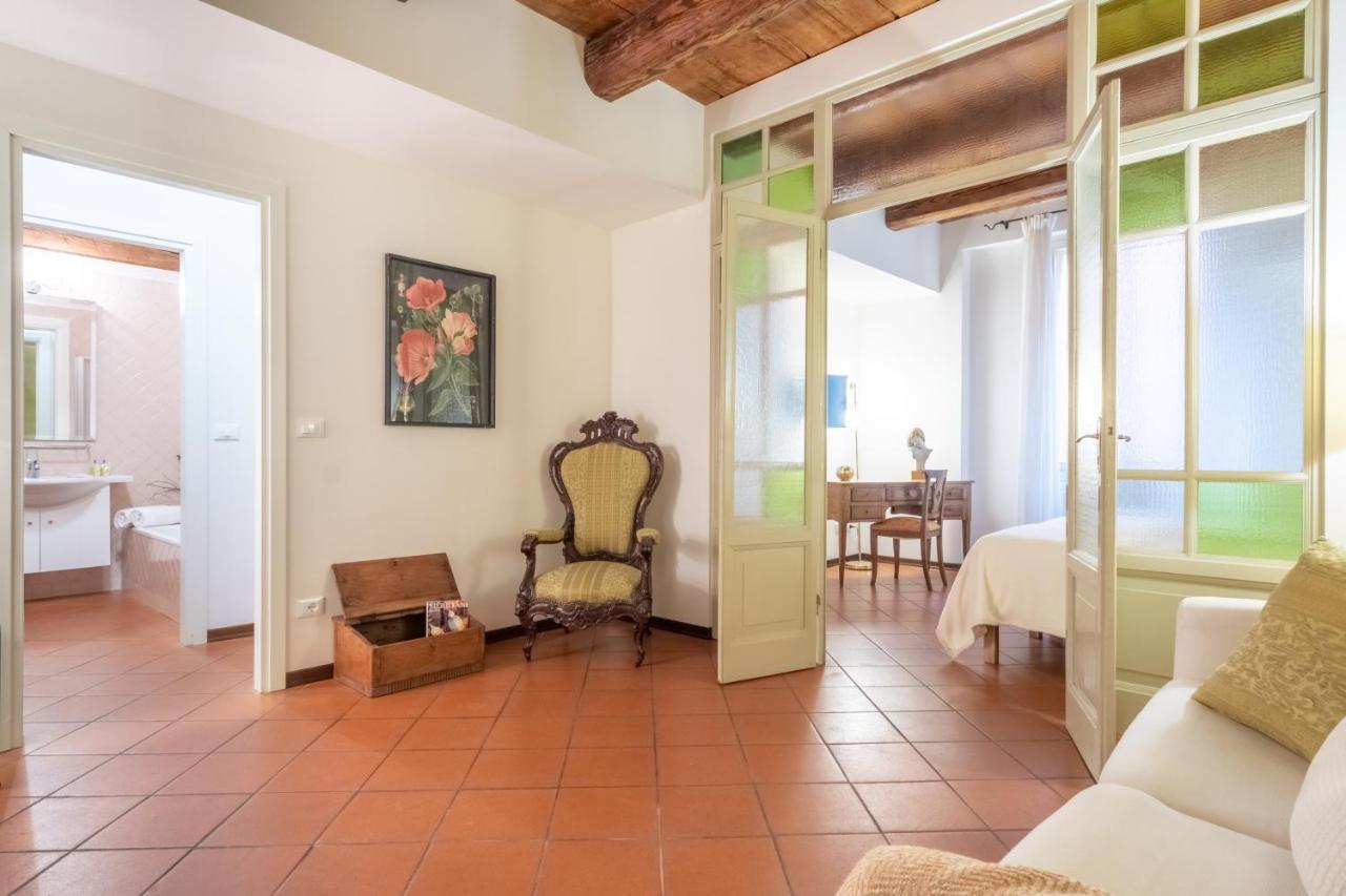 Lo Scrigno Delle 2 Torri! Nel Cuore Del Centro, Vicino A Via Rizzoli Apartment