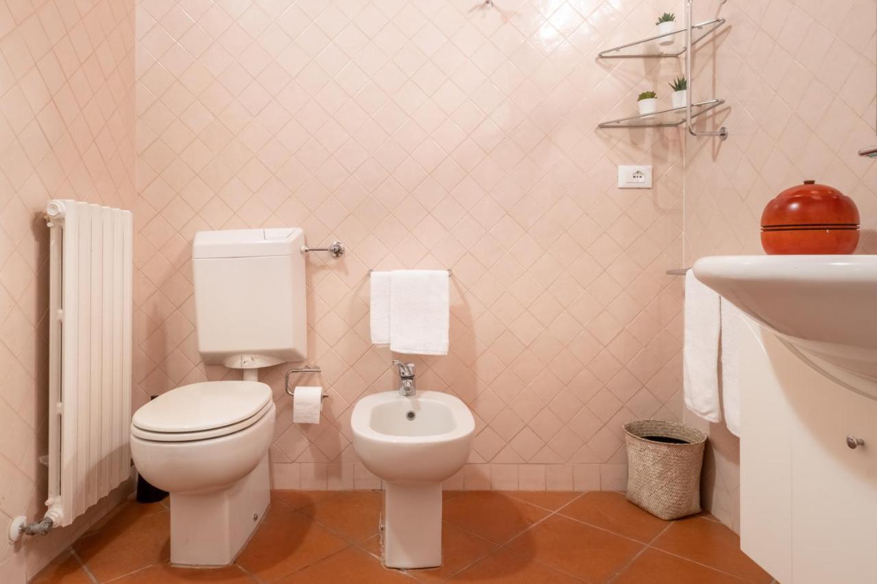 Lo Scrigno Delle 2 Torri! Nel Cuore Del Centro, Vicino A Via Rizzoli Apartment *