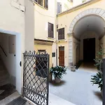 Street San Felice 6 Center Studios