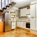 Piazza Maggiore Duplex Apartment By Wonderful Italy