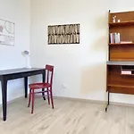 Ur-Nest Mitelli