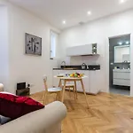 Bologna Piazza Del Nettuno Apartment