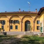 Appartamenti A Villa Saltarelli Vicino All\'Aeroporto