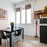Porta Mascarella Apartment By Wonderful Italy