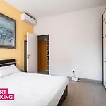 Bergonzoni Modern Apartment By Wonderful Italy