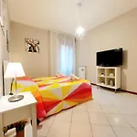 Camera In Fiera Room Fair