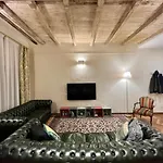 Lovely 1 Bedroom Apartment Nearby Piazza Maggiore