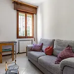 Classic Style Apartment By Wonderful Italy