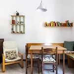 Classic Style Apartment By Wonderful Italy