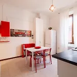 Homeby, Casa Laureti