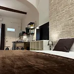 No Name Prestige Apartment