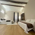 No Name Prestige Apartment