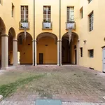 Design Suite In Historical Palace