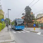 Guesthost - Maggiore Hospital & Ara Stadium X4