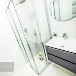 Queen Home Martinne For Long Rent
