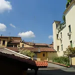 Studio In The Old Town Int. 10