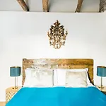 L\'8 Boutique Concept Apartments