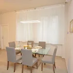 Marconi Thematic Suites Apartments