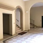 Angolo Via Parigi