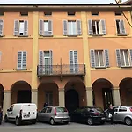 Angolo Via Parigi