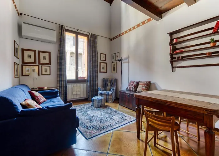 Piazza Maggiore Duplex Apartment By Wonderful Italy