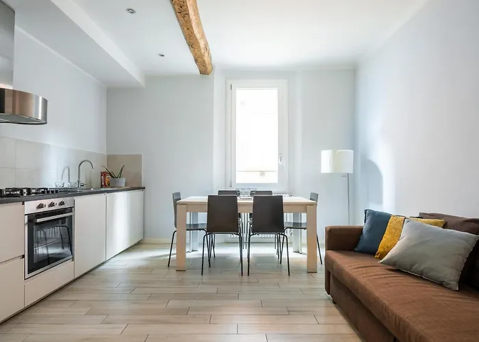 Canonica Family Apartment By Wonderful Italy