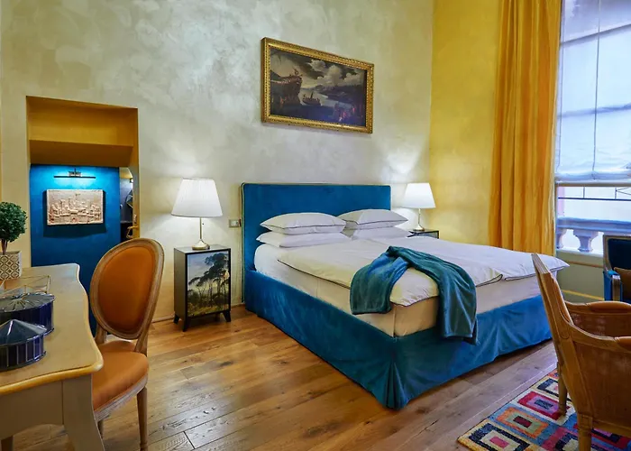 Palazzo Di Alcina - Residenza D\'Epoca - Luxury Rooms -