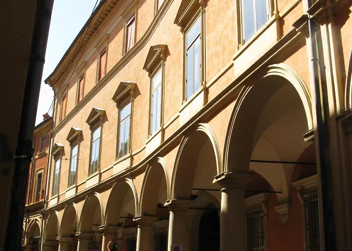 Central Palace 600 By Bolognacentro Rooms Ad Suites
