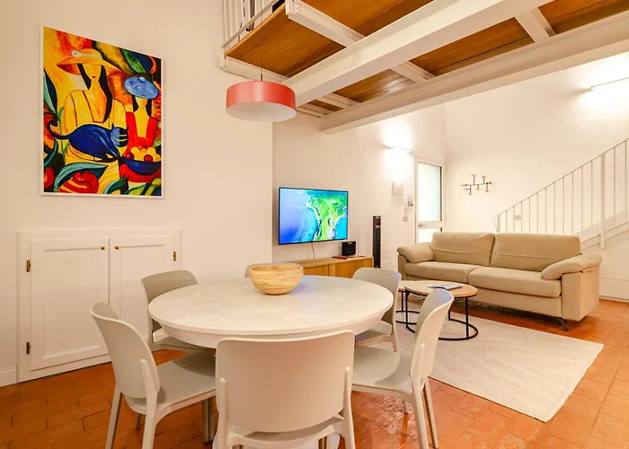 Hermathena Apartament