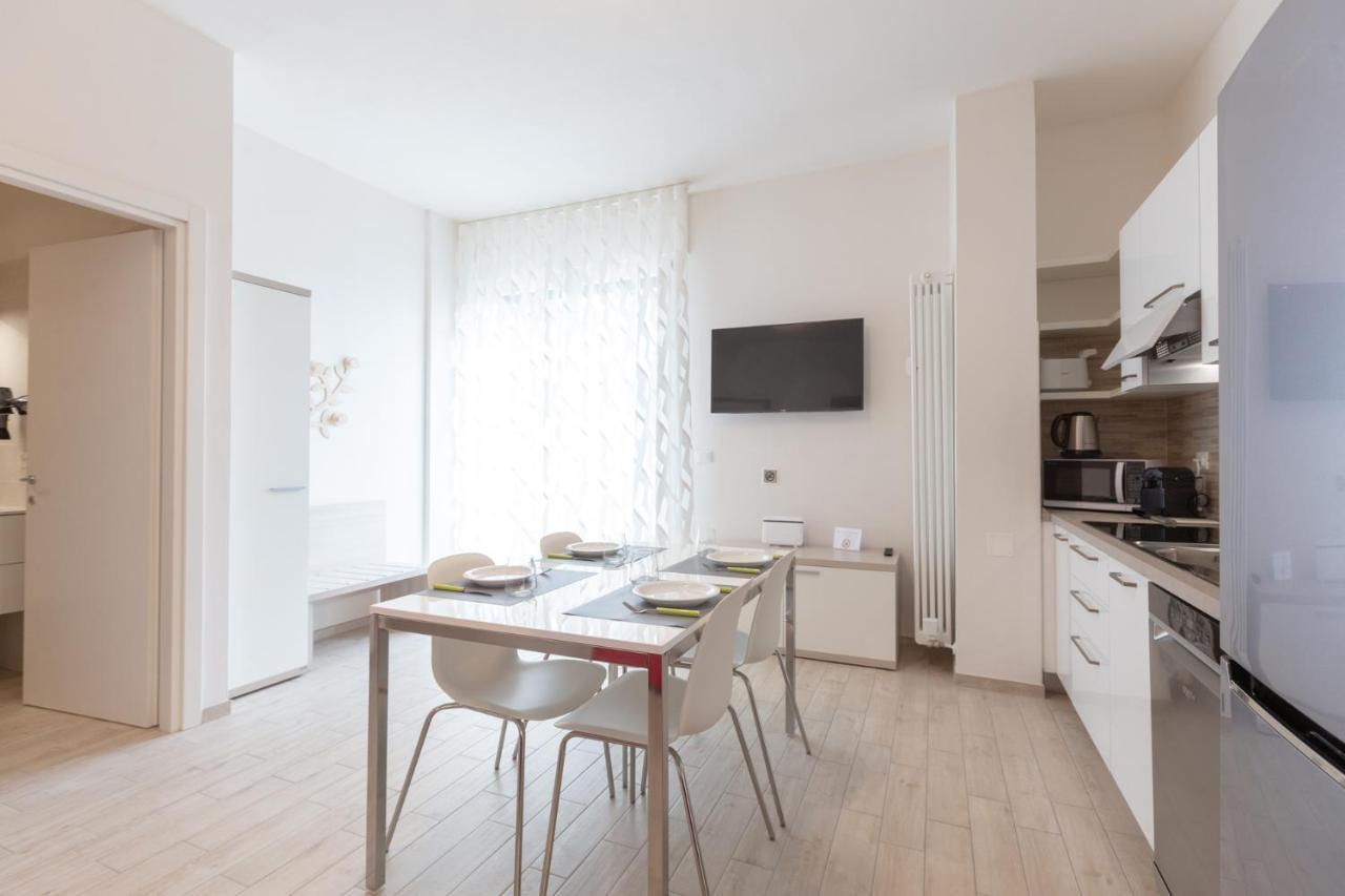 Enjoy, By Short Holidays Apartment