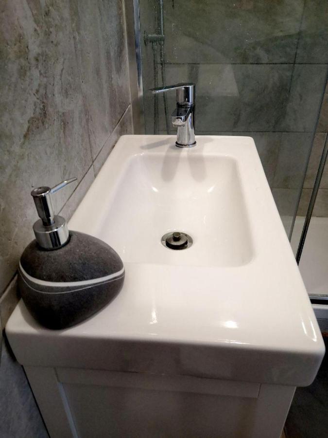 Bed & Breakfast E Bagno Privato A 3 Minuti Dalla Stazione Bologna