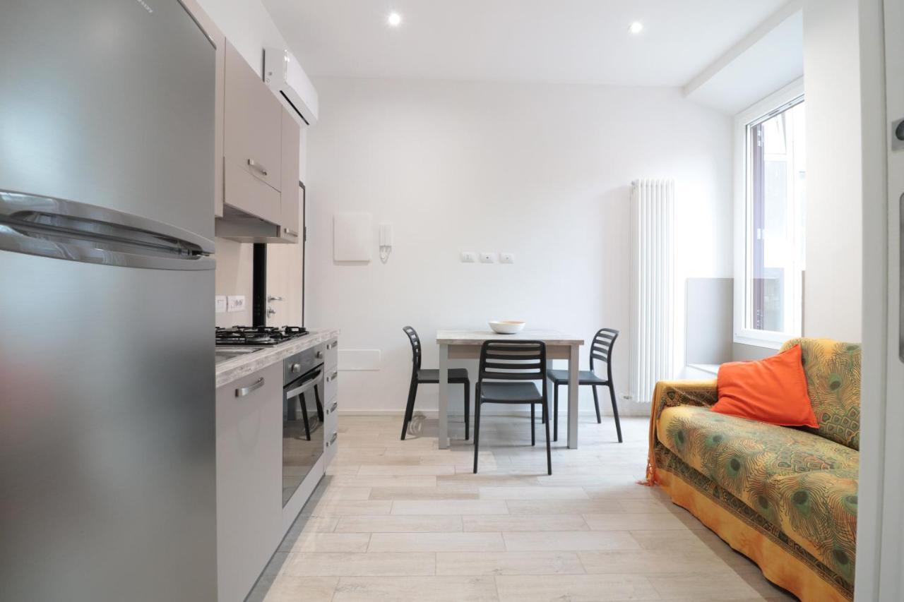 Moon Apartment *
