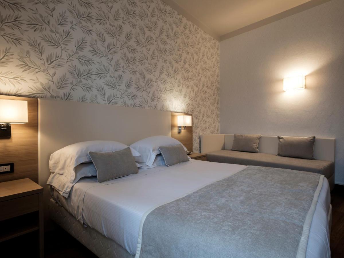 Hotel Accademia 3*