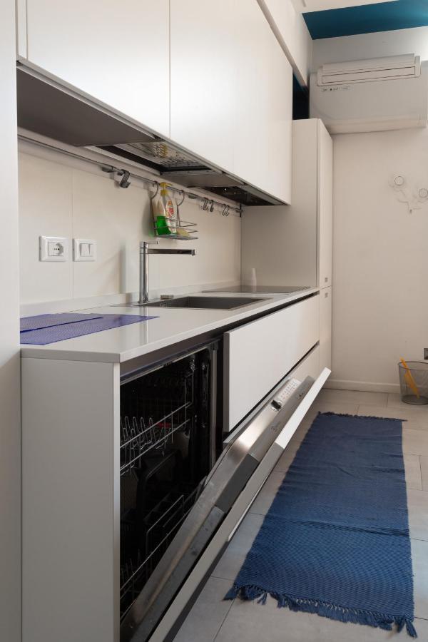 Blue And Cozy Apartment, Via Acri
