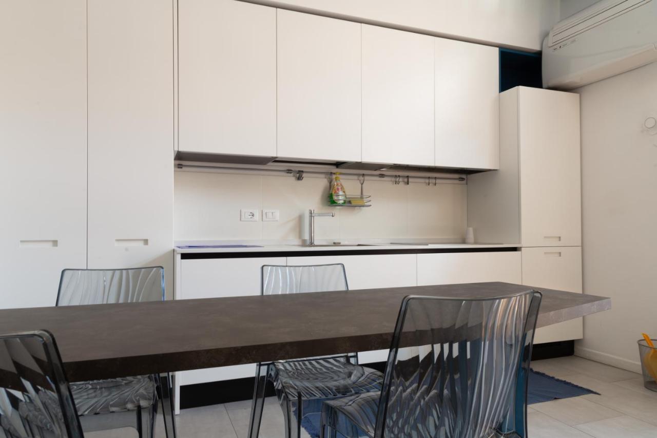 Blue And Cozy Apartment, Via Acri Apartment *